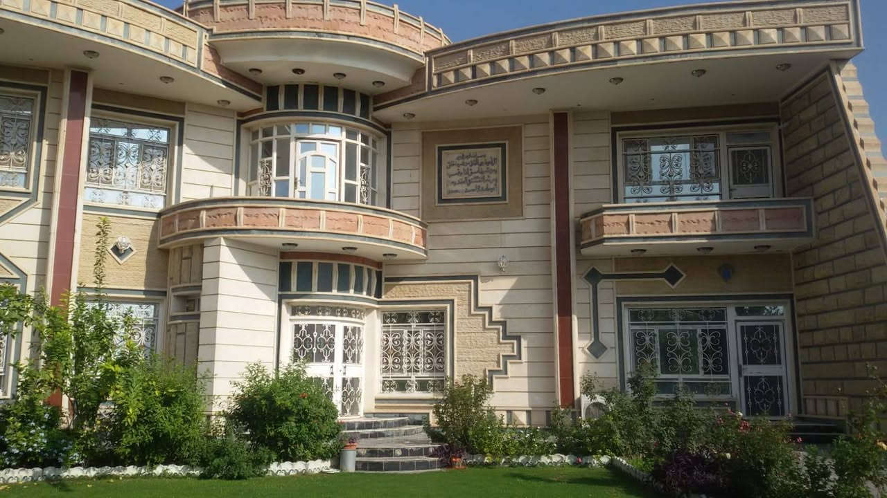 فله للبيع
المساحه 600
الموقع ورديه /شارع المشجر /١٠٠ متر لشارع ورديه
كما موضح بل صور
طابق الارضي غرفتين نوم وهول استقبال ومطبخ وصحيات وكراج وحديقه
طابق ثاني غرفتين نوم وهول
بناء فول
السعر اتصل وتدلل
طابو زراعي سند 25

مراجعه مكتب الأهرام لعقار والمقالات شارع 60قرب مجمع الضامن الطبي *********** بيه واتساب

