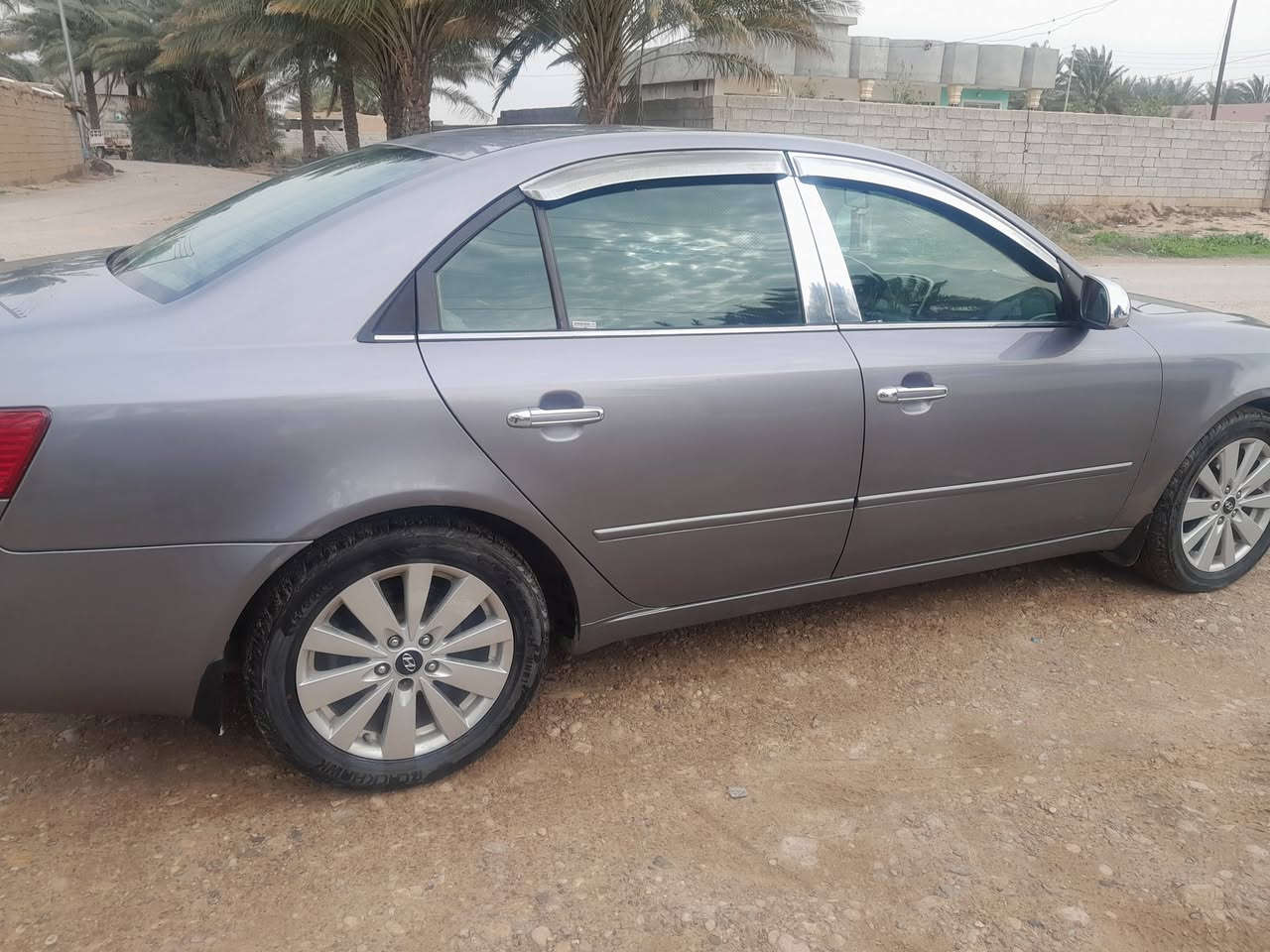 سلام وعليكم سوناته للبيع مديل ٧  فتحه تحكم ستيرن كامره دواره دوشمه كاعيه جلد تخم تاير ويل كب  باتري جديد صدر حلو تبريد ثلج  سياره حلوه خير من الله. رقم بغداد. سعر ٨٨ ديالى الوجهيه ***********
