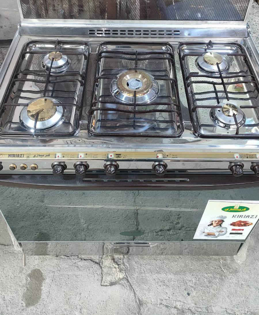 اللهم صل على محمد وال محمد. متوفر طباخات باله نظافة ونار ميه بالميه وانبيع شرط الفحص 🔥 ويوجد توصيل داخل الناصريه والاقضية🚙 

نوعيات الطباخات ايطالي ومصري كريازي وفرش
 ويونفرسال وايديال ورويال 
قياس 90 و 80 

الحجز والاستفسار الخاص💬 مفتوح ويتم الرد باسرع وقت


**إذا كنت صاحب هذا الإعلان وتريد حذفه لأي سبب، رجاءا أرسل رسالة إلى الدعم الفني**