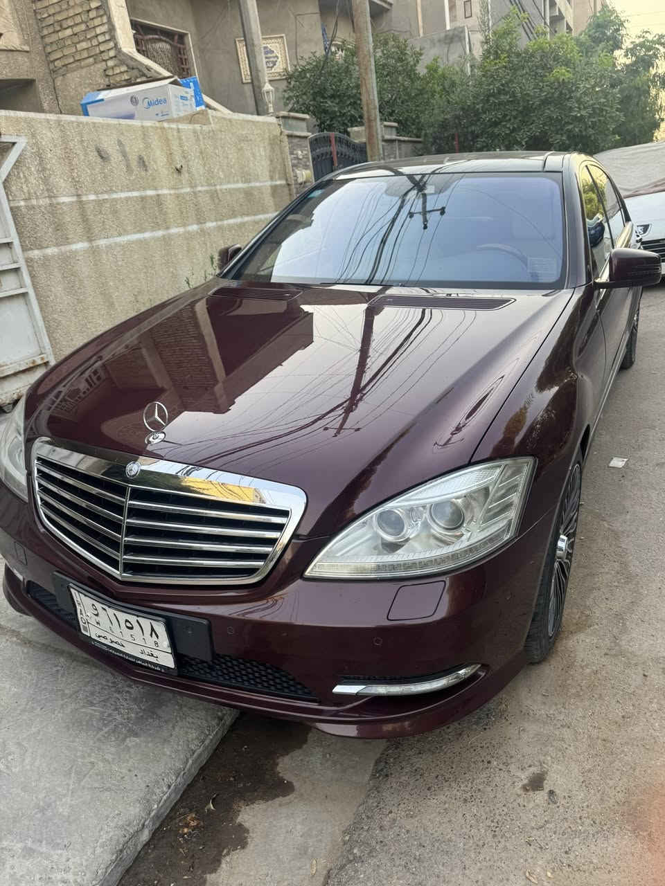 سلام عليكم 
مارسدس 350 خليجي وكاله للبيع 
ماشيه 98 الف حقيقي جديده سياره 
مكفوله كفاله عامه 
فول مواصفات 
العنوان بغداد الدوره 
هاتف ***********
