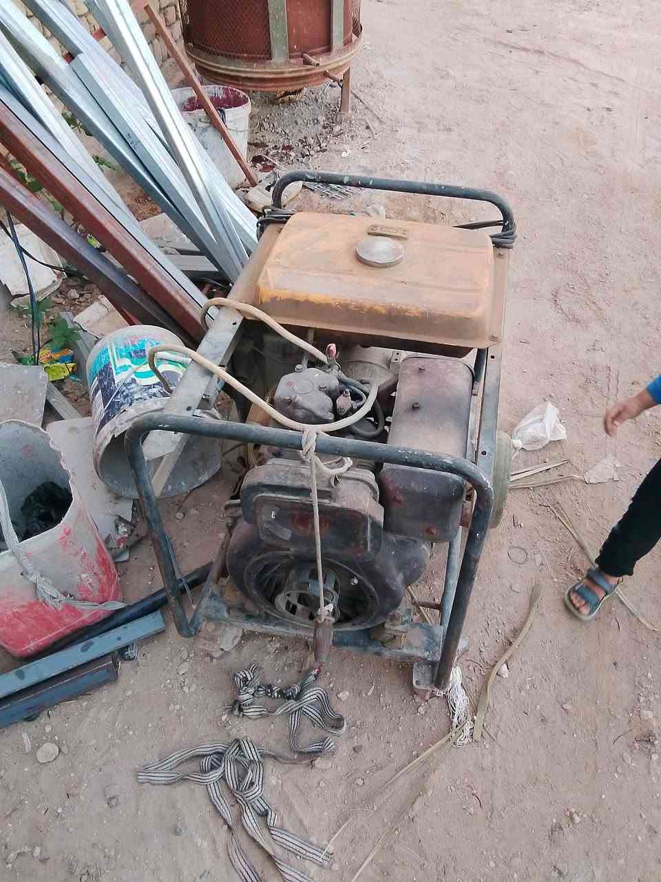 سلام عليكم اخوان مولده كامه هيه لحيم هيه كهرباء ولحيمها كلش قوي وتشغل وياه كوسره لن كهرباء مالها ماعرفلها له واحد يربطها من جوه بلملف هسه حالين تطيك لحيم فول وتشغلك كوسره وتطيك كهرباء اقل ال220 والى تاخذها للمصلح يسويها تكوم تطي 220 وزينه والله سبب البيع لن محتاج فلوس وهاذه رقمي ***********
