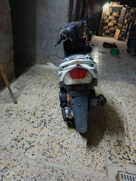 السلام عليكم دراجه ماكس 120 للبيع شغاله سلف هندر السعر 300 قفل ***********
