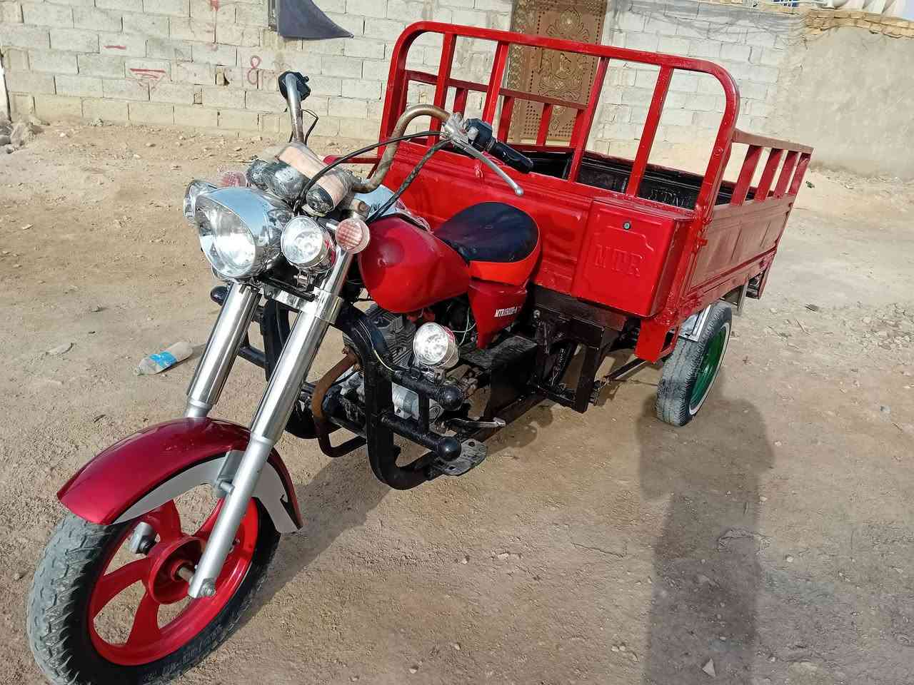 من رخصت الكروب هاي الستوته للبيع كلك شاصي نضيف لحيم بس  من جهه  وحده المكان الحمزه الشرقي نهايه شارع البريد للاستفسار ***********
