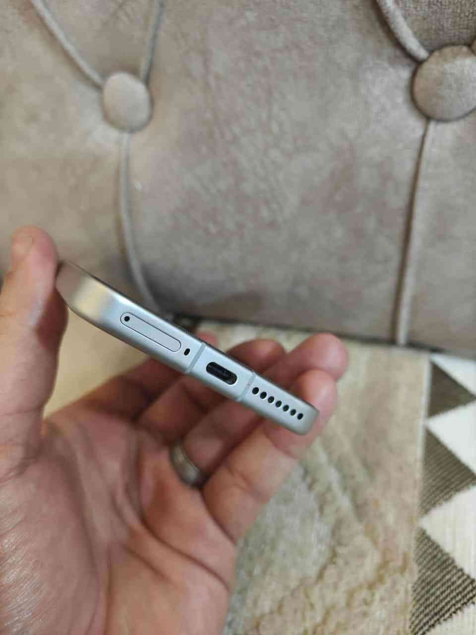 للبيع شاومي 15 النسخة العالمية لون مميز
جهاز بحالة الوكاله مستخدم قليل جدا 
الشاشة:6.36 - 120 هرتز -  LTPO OLED 1.5k
الذاكرة: 512/12
الكاميرا من لايكا 50 اساسية + 50 زوم + 50 عريضة المعالج:Snapdragon 8 Elite
البطارية:5240 - 90 واط
كامل ملحقاته
بطارية 100% 
السعر 760 وبي مجال 
مكاني نجف توصيل جميع المحافظات 
***********
