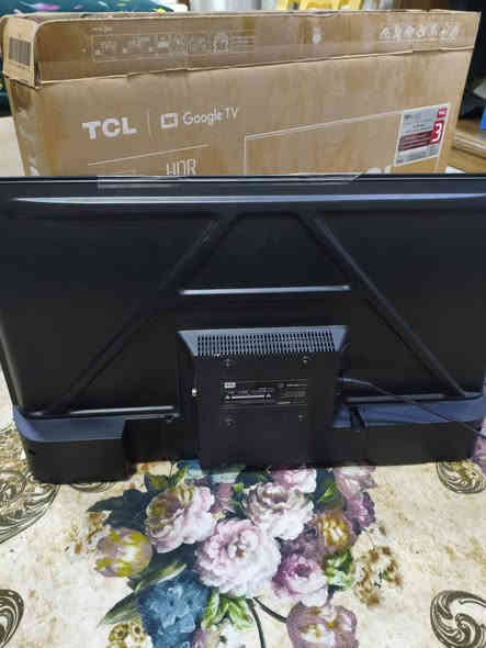 سلام عليكم شاشه البيع 32  سعر140 شاشه جديده بعده مكاني البصره كزيزه رقم الهاتف ***********
