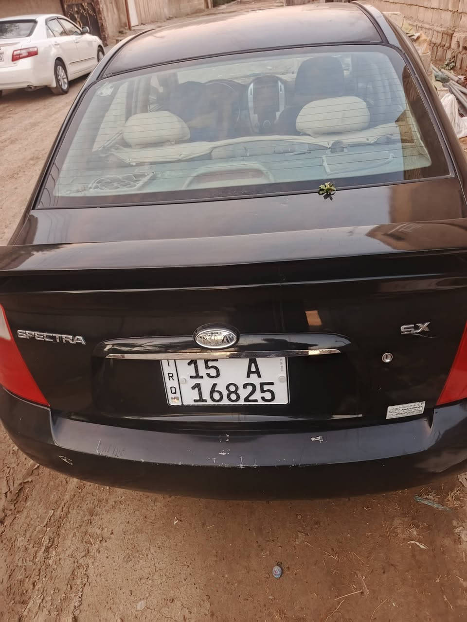 السلام عليكم سياره سبكترا للبيع ٢٠٠٦ محرك ٢٠٠٠ كير عادي بيها حادث ضربه خفيفه بالبجم مواصلة الشاصي السعر ٦٠ بيها مجال ***********
