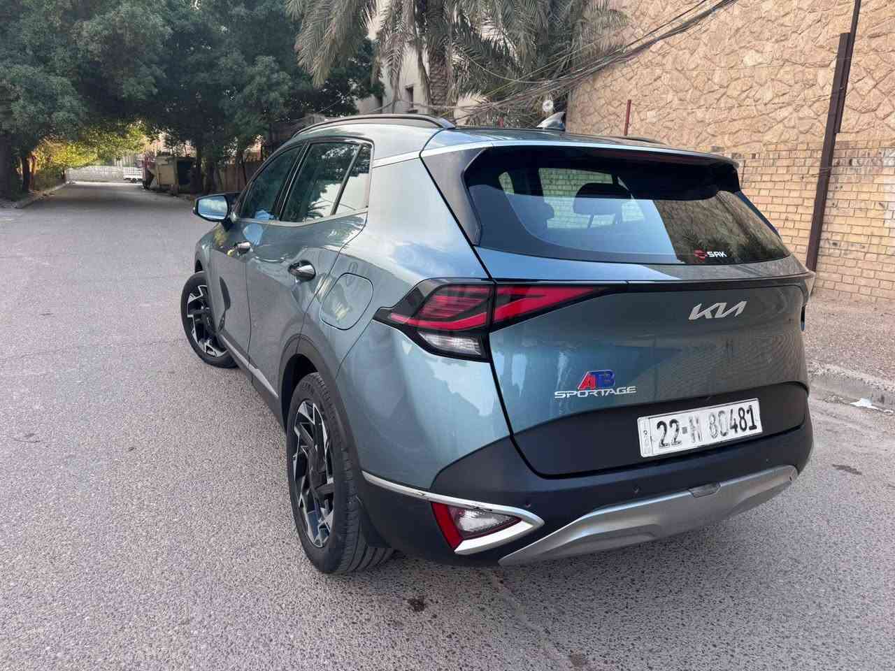 السلام عليكم...
سبورتج خليجي مكفوله كفالة عامه اعلى فئة بلاك ادشن فول  1/1 ميحتاج اذكر مواصفاتها ماشية حاليا 50 الف مكان سيارة بغداد الاعظمية او كميره للاستفسار الاتصال ب *********** او *********** بغداد, العراق
