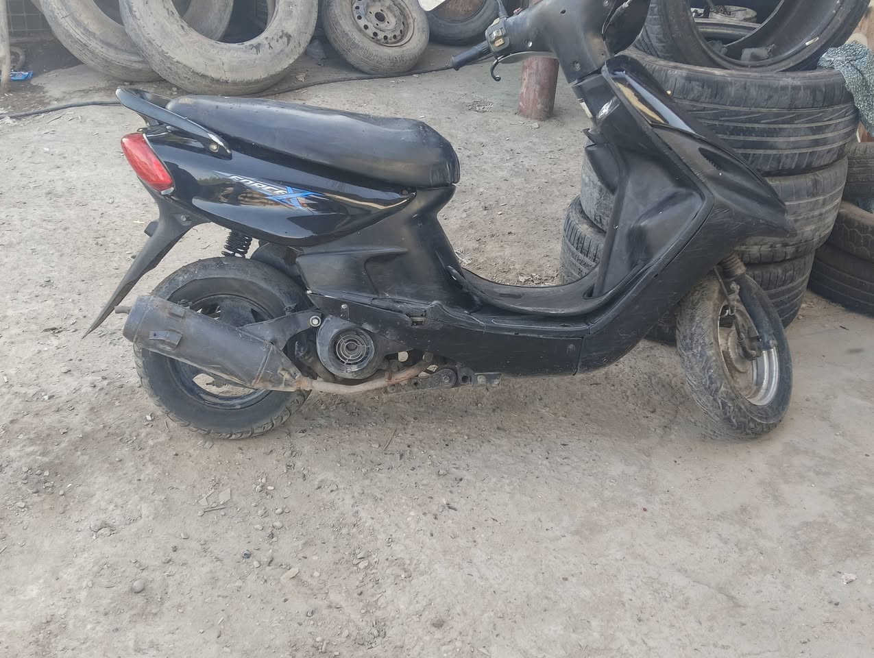 السلام عليكم درجه ماكس قجمه للبيع  السعر 400وبيه مجال درجه نضيفه  رقم *********** مكان زعفرانيه شارع البطل
