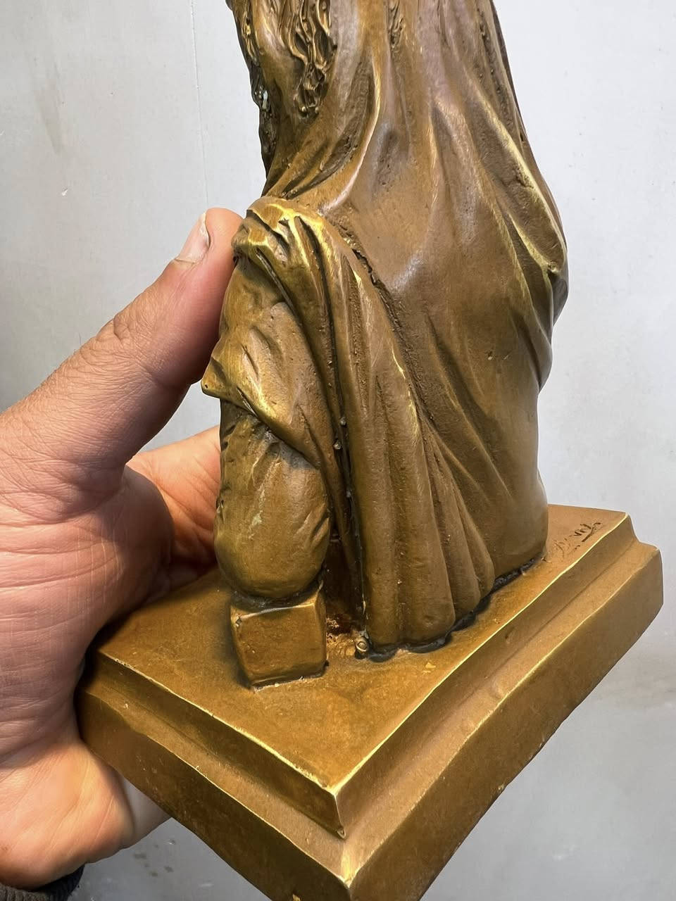 تمثال الموناليزا برونز شغل يدوي مختوم موقع اسم الفنان السعر 120


**إذا كنت صاحب هذا الإعلان وتريد حذفه لأي سبب، رجاءا أرسل رسالة إلى الدعم الفني**