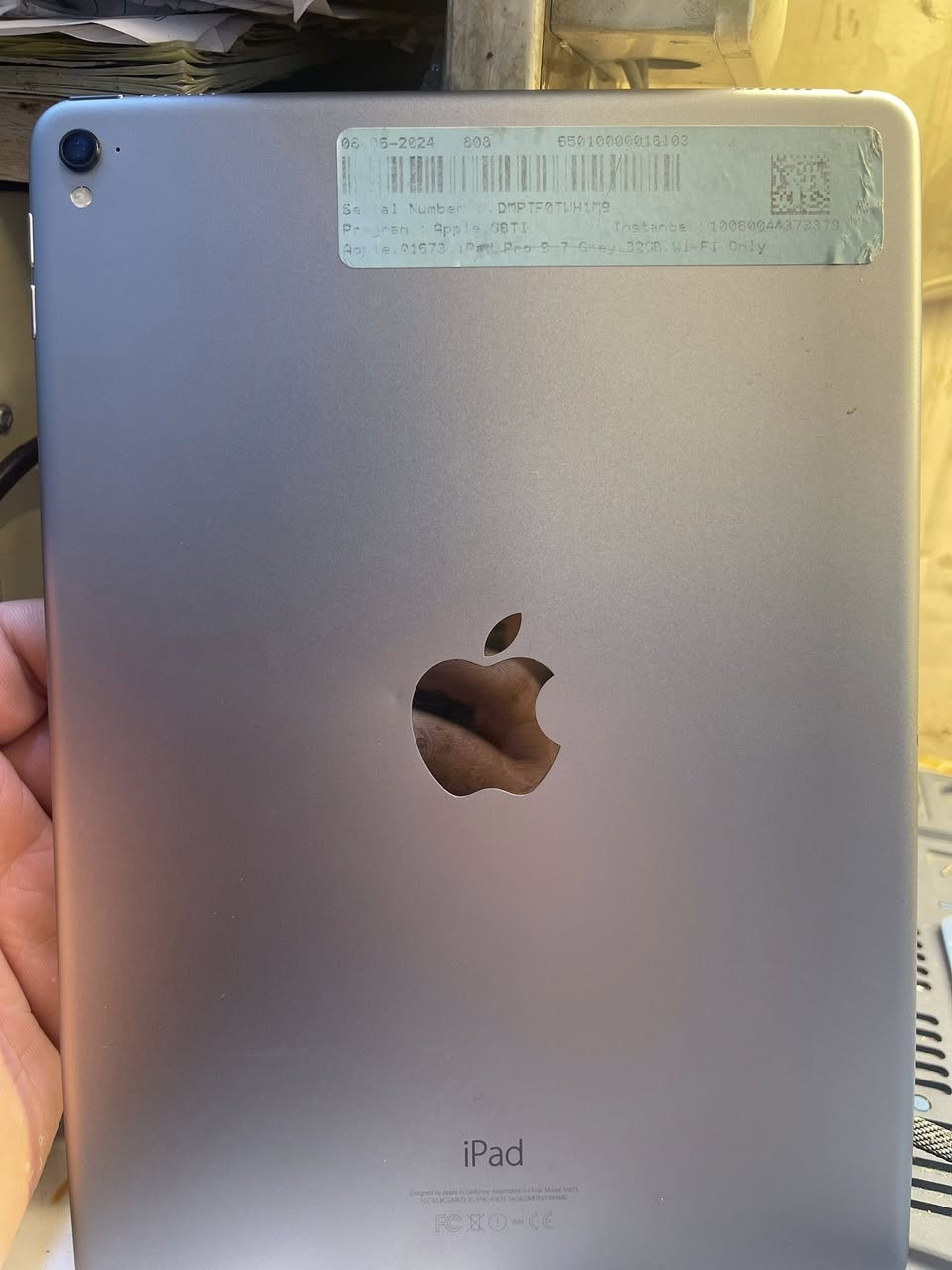 ايباد ايفون برو 2017. يشغل بوبجي 60 فريم السعر 155 الف وبي. مجال بصيط العنوان بغداد باب المعضم  ***********
