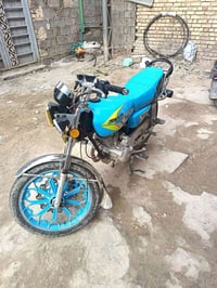 للبيع موديل ١٧ سونك ٥ كير ٢٠٠ سيسي 07735116233 أوراق اصولي بسمي مليون ...