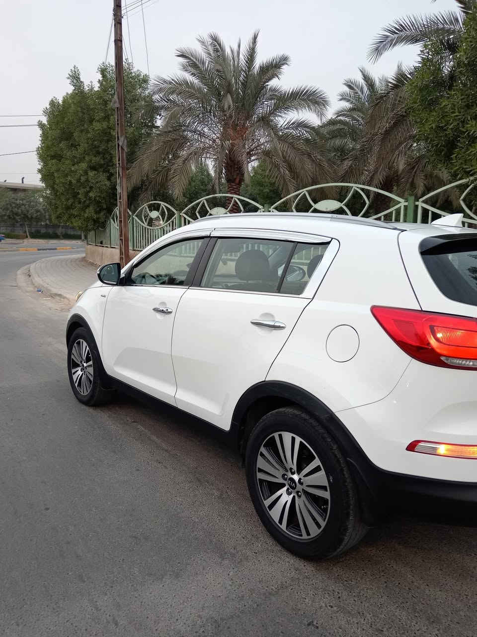 السلام عليكم من كيا سبورتج خليحي ٢١٠٤ فول مواصفات الايراني مكفوله من الصبغ بيهاربس بارد محرك مفتوح ٢٤٠٠ للاستفسار ***********  مكانهه بياع حي الرساله الاولى السعر ١٦٥
مكلف بالنشر
