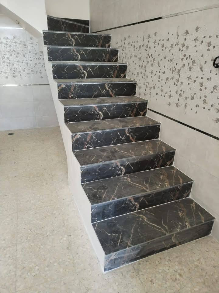 السلام عليكم تطبيك ارضيات مرمر بورسلين كاشي وكافه الارضيات بايات درج  متفرغين حاليا*********** *********** بي واتساب
