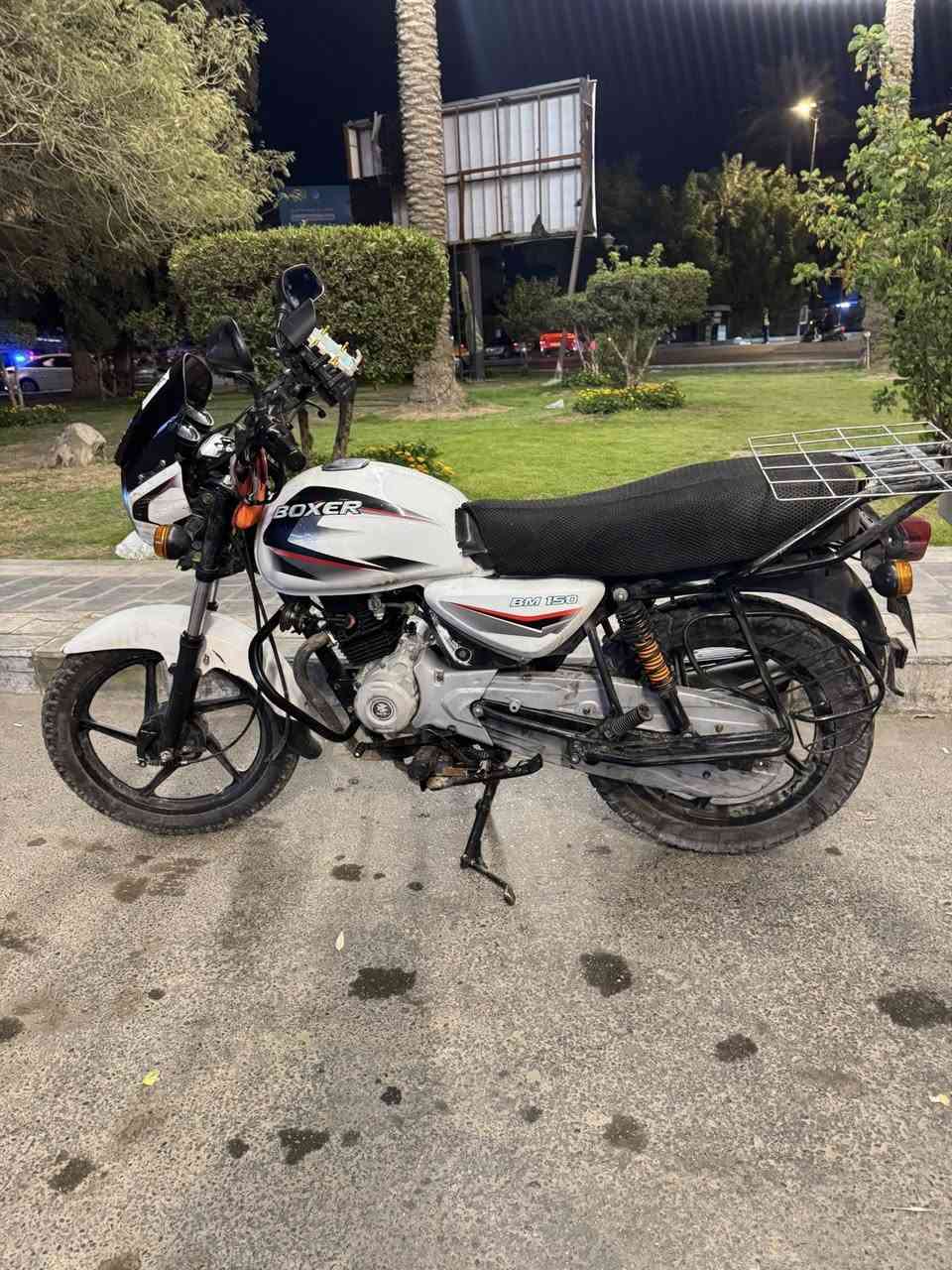 سلام عليكم بوكسر كلاسيك مرقم رقم بغداد تحويل ثاني يوم محرك مجفت وكاله مكاني بغداد للأستفسار ***********
