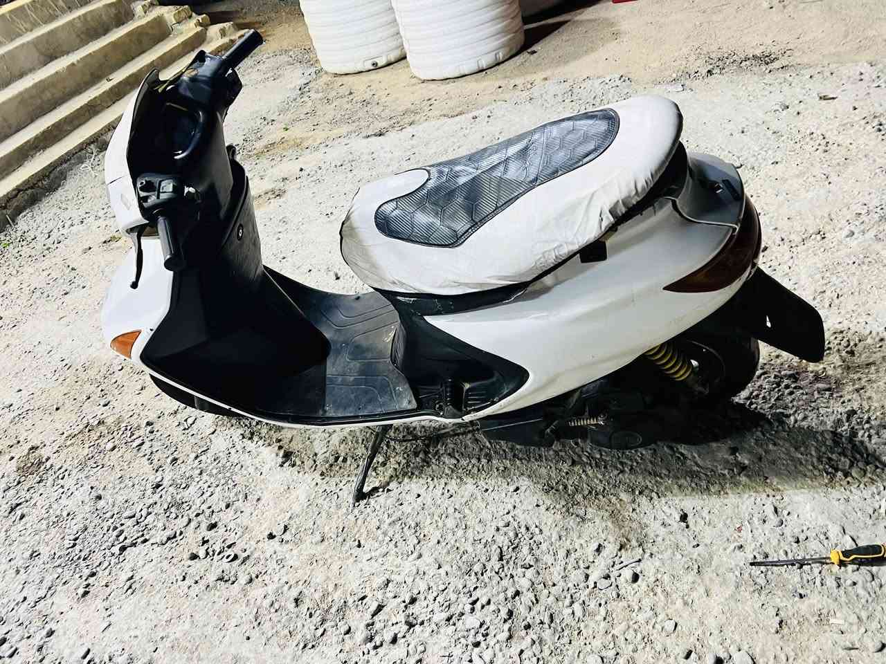 سلام عليكم ورحمة وبركاته دراجه البيع والشراء 320قفل قفل الرقم ***********كله شغل شاير دشبول كله شغال
