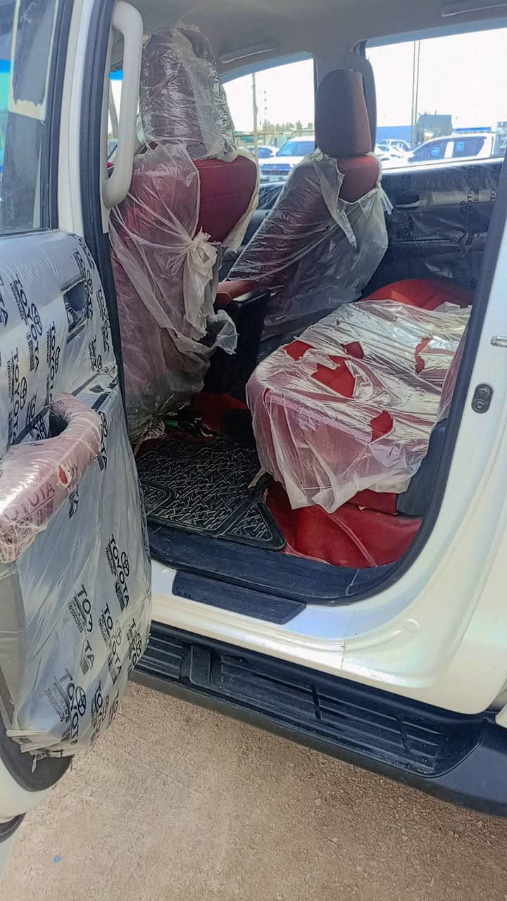 هايلوكس فورويل اماراتي نص فول ماشيه 105كير عادي مكفوله كفاله عامه رقم قادسيه بسمي سعر 270وبيه مجال مكلف بنشر رقم صاحب سياره ***********
