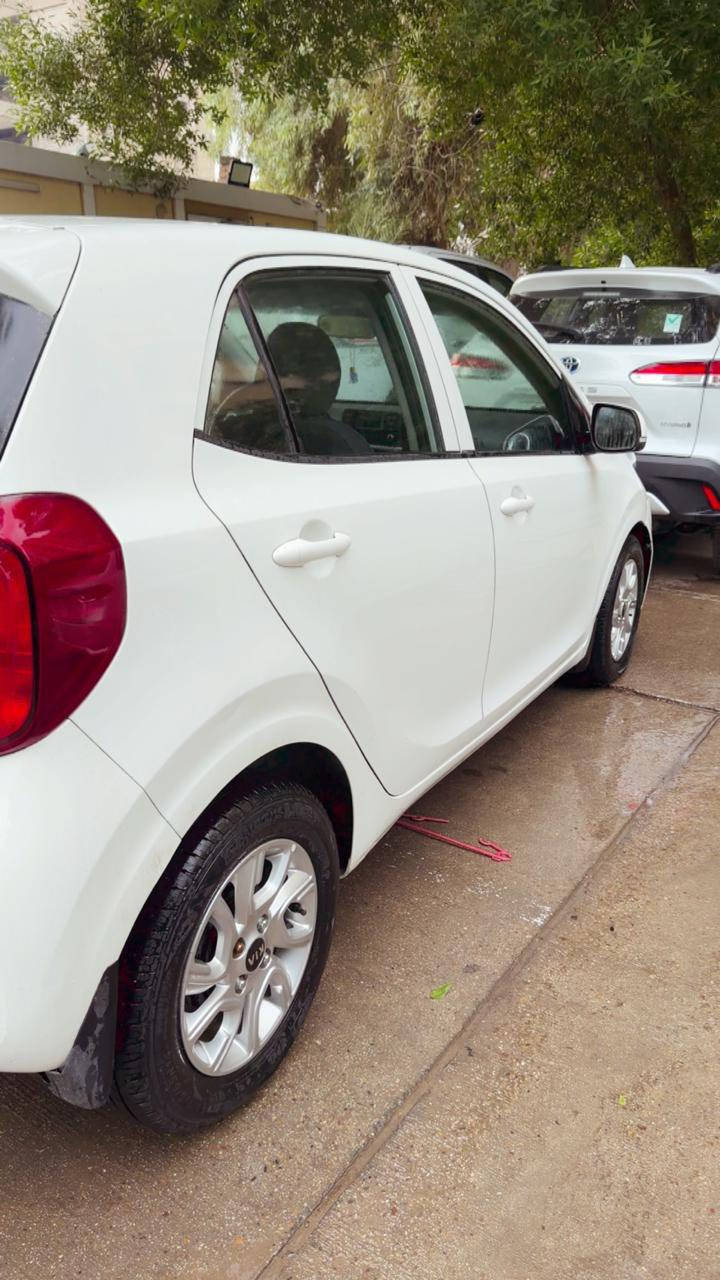 السلام عليكم بيكانتوا 
موديل ٢٠١٩ خليجيه جديده كلش ماشيه ٤٠ الف كيلو حقيقي 
كفالة من الصبغ والتبديل والفتح بيهه بارد بسيط اصبع بحافه جاملغ الامامي فقط
مكان السياره معارض البياع 
السعر ١١،٢٠٠$
***********
