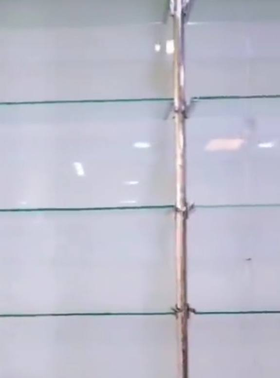 للبيع رفوف جام السعر 300 الف
للبيع ميز الالمنيوم السعر 100 الف 
مكاني خالديه للاستفسار اتصال ع رقم 
***********
