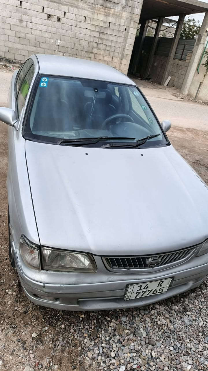 السلام عليكم 
للبيع سيارة  نيسان سني گير اوتماتيك موديل 2000 
رقم جديد صاعدة هزة قبل شهرين 
مكفولة اصوليات وكصة ونقل جثة السيارة  
 باسمي شرط التحويل نظافتها مثل ما موضح بالصور 
كهربائيات كلها شغالة 
مكان السيارة بصرة ابو الخصيب للبيع فقط السعر 40 وبيها مجال 

 رقم ***********
