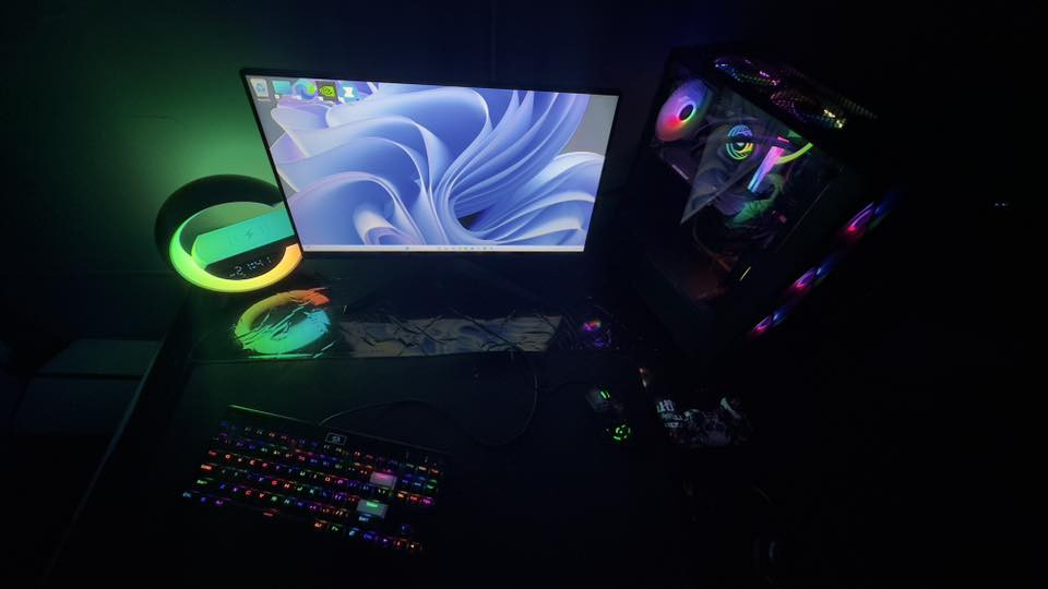 سلام عليكم تجميعه كامله مكمله ما بيه اي نقص المواصفات :-
تبريد ماءي 1710700k 4.7GH
Ram16
Gpu. 1660 super Gigabit
Pwer550
1Tb ssdm.2
Ssd256
مواصفات الشاشه
Ips 165 hz 1080p24ing Gagabit
بي شاشه لاضهار معلومات الشحن Ups1500va
ماوس كيبورد او سماعه هايبر اكس كلاود 2 مع ماوس باد وسبيكر خارجي واسلاك التوصيل مع جوستك بلي فور
رقمي ***********
السعر كامله 900 او بيهة مجال بسيط
H1
