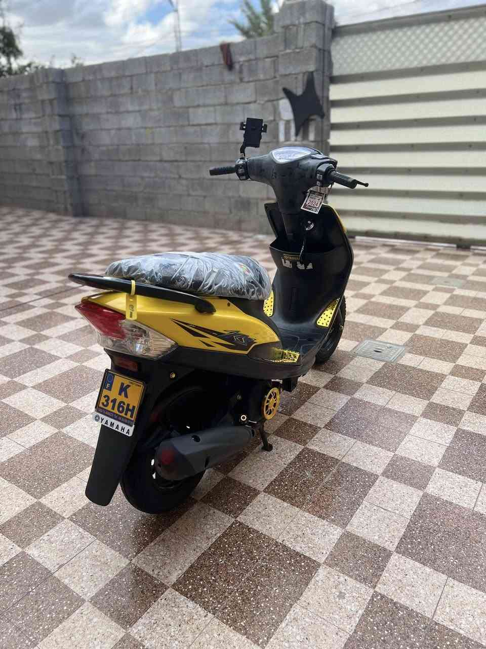 سلام عليكم ماكس عدله 120للبيع   دراجه كلها بلادي بوشه 49بلادي لدراجه جديده مال رمبه
ملاح كدامكم صلف نكره وحده بدون مادوس بانزين هندر واحد كهربائيات كله شغاله مابيه كلوب مايشتغل كل شغال تايرات جدد مكاني انبار فلوجه رقم الهاتف ***********واتساب متوفر
