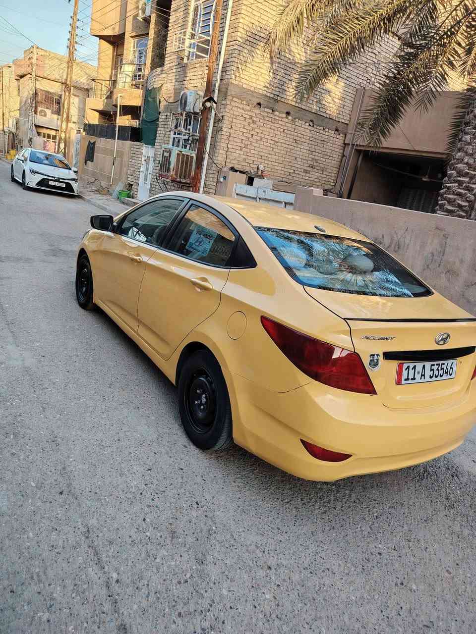 السلام عليكم
اكسنت موديل ١٢ وارد امريكي حادثها البنيد فقط  بدون اي دواخل الباقي ليبل واحد محرك الف ٦٠٠ كفاله كير ومحرك وتبريد تخم تايرات جدد حداديه جديده دوشمه عام مابيها نقص جاهزه هزه وسنويه لل ٣١ ورقام جدد  بسمي السعر ٦٨ وبيها مجال حك الجيه عنواني بغداد الاستفسار اتصل ***********
