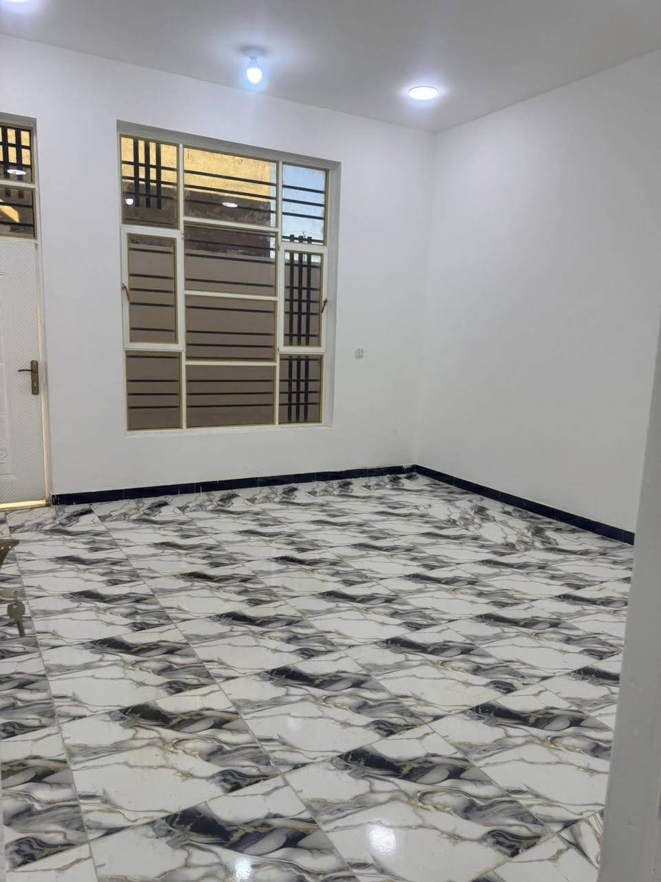 مشتمل للايجار 100 م العنوان الصويرة حي الزهور للاستفسار الاتصال اسيا‏‪***********‬‏
اثير***********
