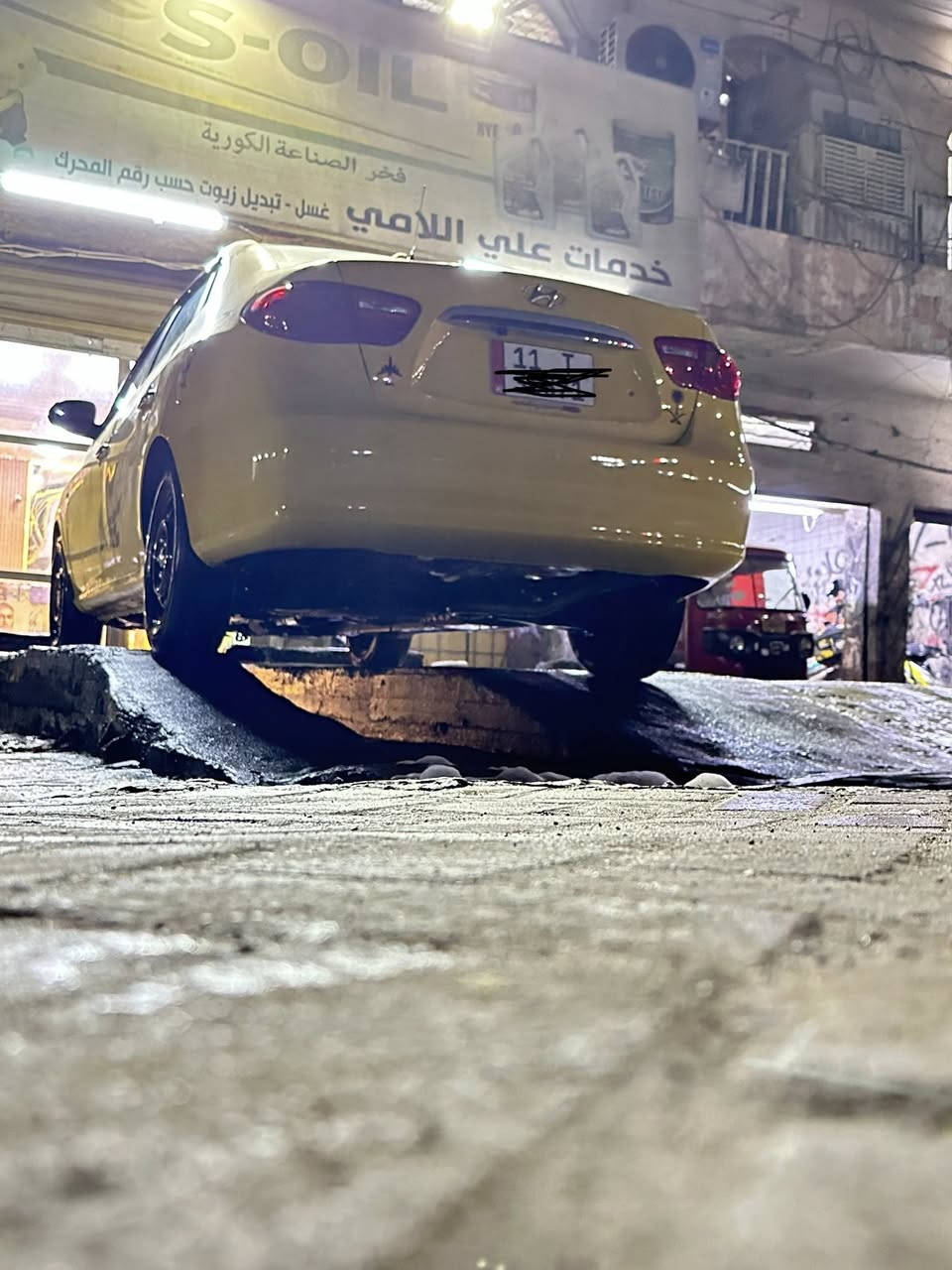 يالله السلام عليكم النترا 2008 امريكي 2000
سياره جديده وكلشي بيها جديد وفول للاخير استعمال شخصي

ظررها باب وتكمه بدون دواخل رقم بغداد باسمي ومصفره سعرها 95. غير متواجد ع الفيس ***********
