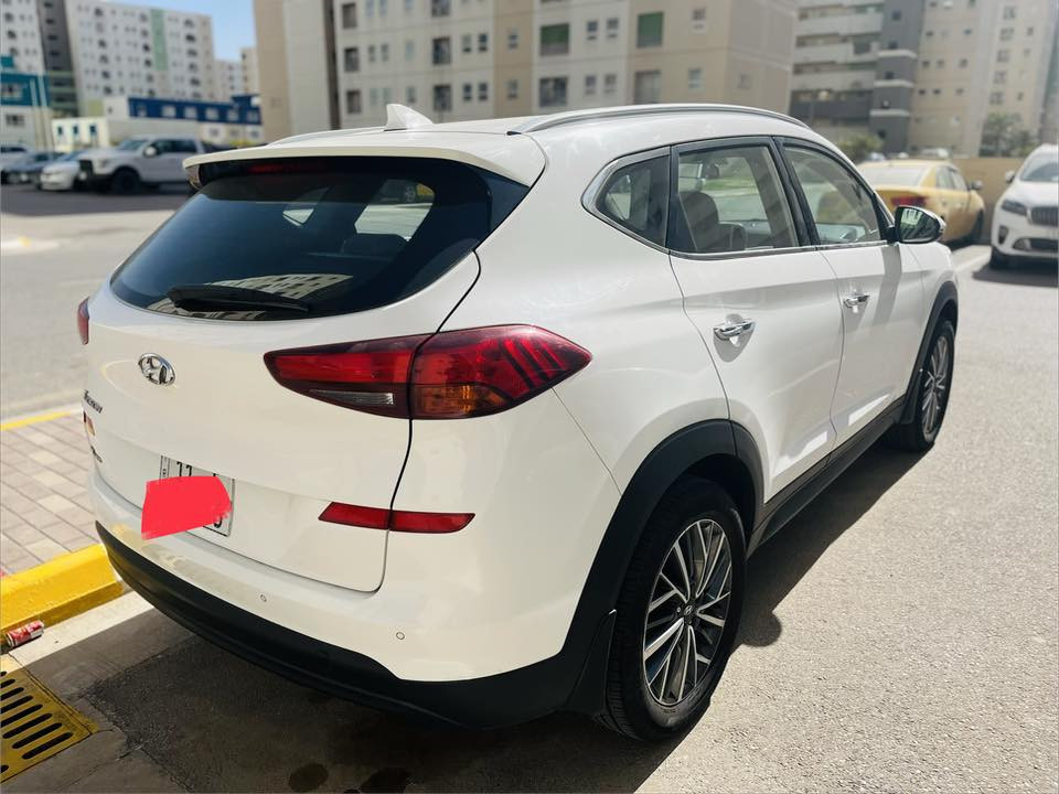 السلام عليكم 🫡 توسان 2019 للبيع كفاله عامه مواصفات.كراسي كهرباء ⚡️ بصمه ترحيب 3انضمه قياده حساس امامي خلفي كاصد ماشيه 88 حقيقي للاستفسار ***********
