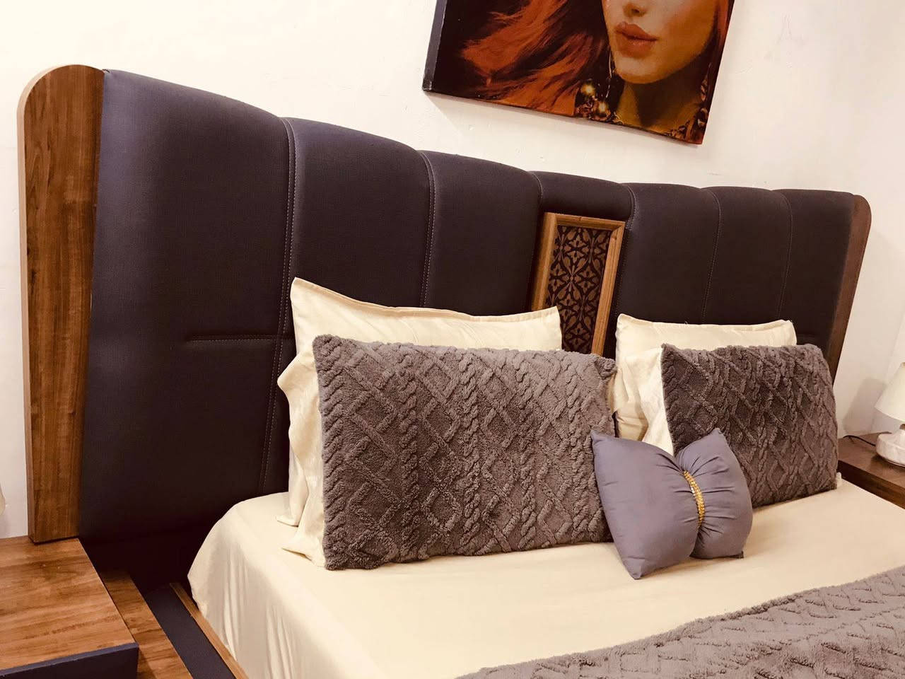 غرفه تركيه مودرن ٩ قطع سرير مخزن اناره شغاله نظافه ١٠٠/١٠٠ سعر ٨٥٠ مكان بغداد جسر ديالى


**إذا كنت صاحب هذا الإعلان وتريد حذفه لأي سبب، رجاءا أرسل رسالة إلى الدعم الفني**