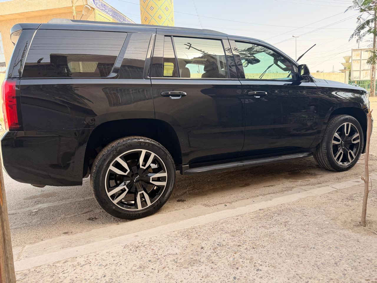 2020 CHEVROLET TAHOE
الموديل :- 2020
اللون :-  اسود
المسافه المقطوعه64584mi

(رقم بغداد مميز )
 
الاضافات** 👇👇

فرش جلد  اسود

تشغيل عن بعد
شاشه نفكيشن
كامره خلفيه
دوسات
كراسي كهرباء 
حمالة سقف 
حساس امامي و خلفي 
تبريد خلفي 
كرسي ذاكره 
باب خلفي كهرباء
فور ويل 
بدر كهرباء
فتحه
كراسي خلفي كهرباء
كشاف
DVD في السقف
اشاره بالمرايا
بصمه 
لايت زينون
حساس تجاوز

🚗🚗  حادث السياره  تقرير غرك شغاله من مزاد فقط تقرير    السياره مكفوله من الضرر والصبغ 🚗🚗

موقع السياره (بغداد البياع)

السعر 39700$ وبيها مجال 

---------------------
                       
الاتصال على الرقم التألي أو مراسلة واتس
 

***********
عثمان ابراهيم
