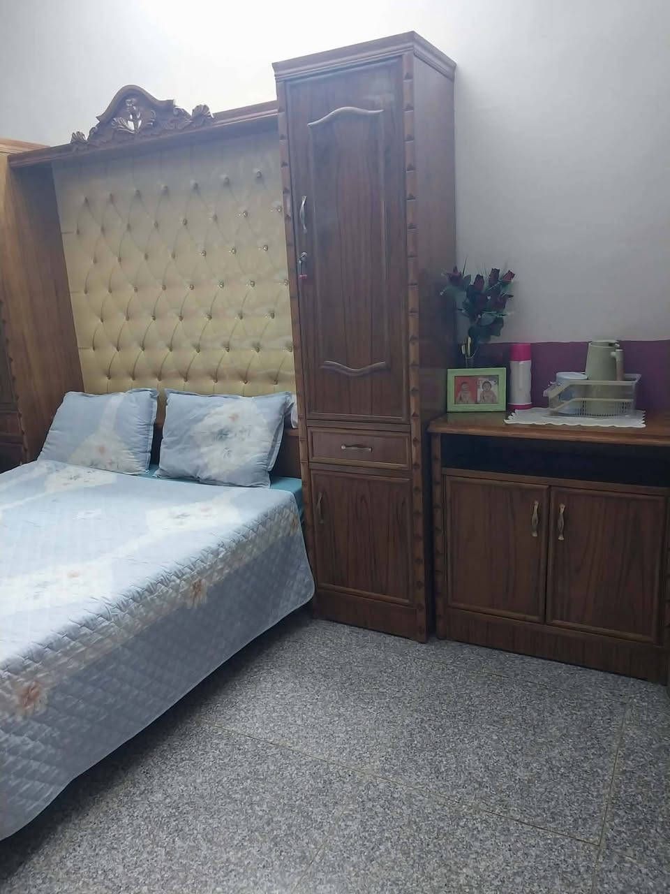 غرفة نوم صاج داخل وخارج اخت الجديده سعر 950 بيه مجال قليل مكان بغداد المحموديه


**إذا كنت صاحب هذا الإعلان وتريد حذفه لأي سبب، رجاءا أرسل رسالة إلى الدعم الفني**