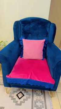 تخم • نضيف • قابل تفاوض