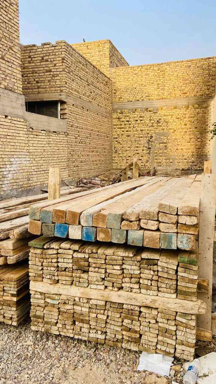 سلام عليكم قالب خشب للبيع العدد 7 مكعبات اله ربع بسعر مناسب ***********
