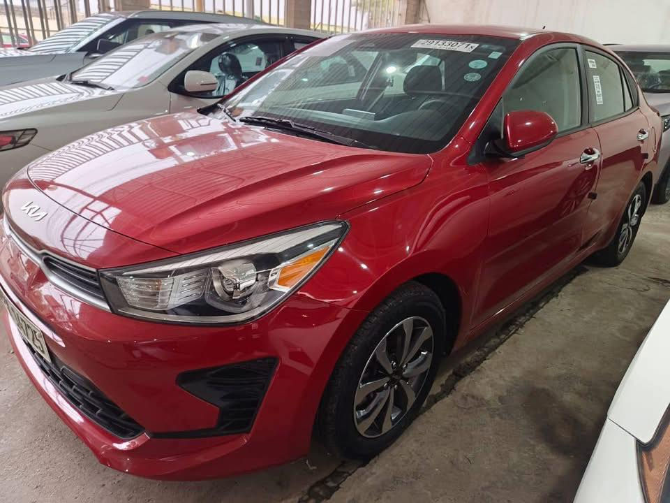 السلام عليكم
ريو موديل 2023 
بصمة 
ويل كروم 
لايت Led
ماشية 37الف 
سيارة جديدة بمعنى الكلمة 
الضرر باب خلفي
رقم الشاصي بل منشور
المكان الموصل 
سنوية وهزة جديد 
للتواصل ***********
