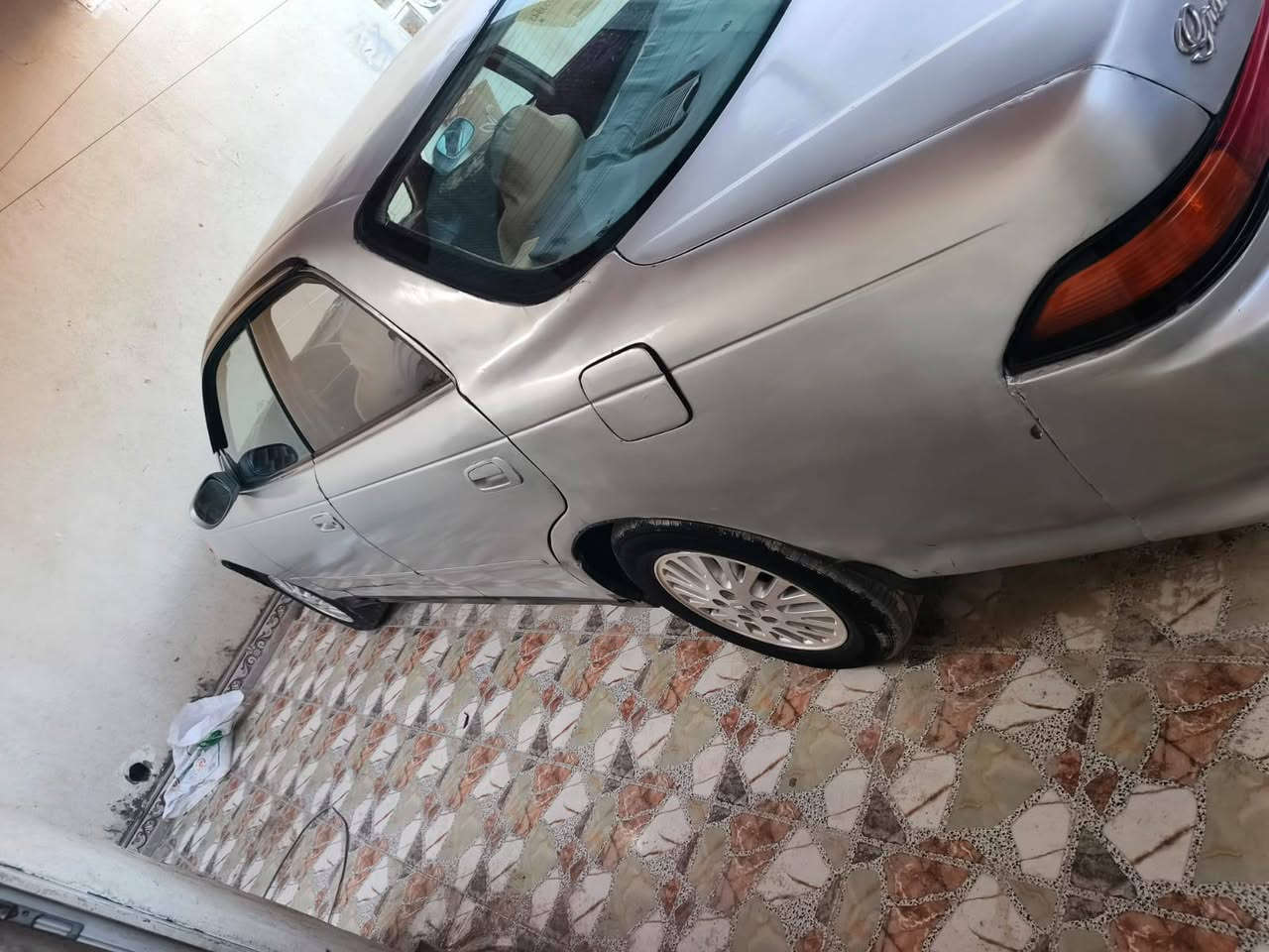 السلام عليكم سياره للبيع مارك نفخ موديل 1993 بصرة أليف مشروع وطني سنويه مجدده ال28 مكفولة من الگص والنقل والضربه القويه مكينه وگير ونجي بلكارتون طخم تاير حداد100/100  كهربائيات كله شغاله سياره مال جناي السعر 37 وبيه مجال مكان السيارة بصرة قضاء سفوان أنا مكلف بلنشر وهذا رقم صاحب السيارة ***********
