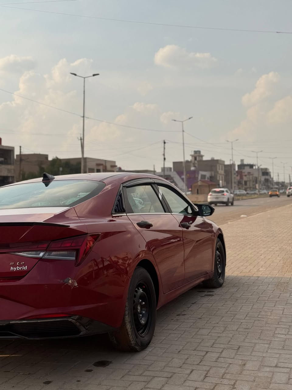 للبيع أو مراوس – هونداي النترا 2023 هايبرد
فول مواصفات وبحالة ممتازة 👌
🔹 محرك هايبرد اقتصادي وقوي
🔹 رقم بغداد
🔹 فتحة سقف
🔹 شاشة كبيرة
🔹 كشنات جلد ميموري
🔹 رادارات جانبية + حساسات
🔹 كامرة 360 (دوارة)
🔹 نظام ترحيب
🔹 تخم تايرات + بطارية + صدر جديد
🔹 كير ومحرك مكفولين
📍 الممشى: 92 ألف
📍 الموقع: بغداد – حي الجهاد
💰 السعر: 130 (قابل للتفاوض)
⚠️ ملاحظات:
حادث جاملغين + بنيد
بدون شواصي
تعديل باللغد (حافة)
نص جاملغ خلفي صبغ
📞 للتواصل: ***********
