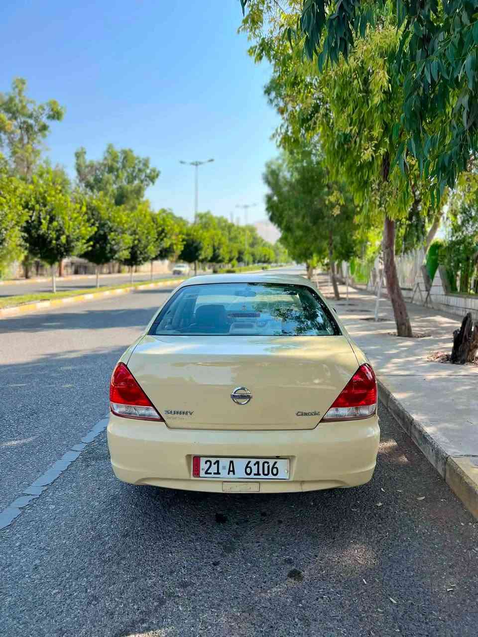 سڵاوی خوای گەورە لە هەموو لایەک 🌹

🚘 سەنی یابانی
🚖6106  
* 📅 مۆدێل: 2010
* 🛣️ ڕۆیشتوو: 432 هەزار
* ⚙️ گێر و مەکینە مەزبووت و نەکراوە (بەشەرت)
* 📄 سەنەوی تازە هەتا 2027
* 📝 بە ناوی خۆمانە، تەحوێل و غەرامە بەشەرت
* 🎨 3 پارچە و پەلەیەک بۆیاخە، تکایە سۆنەرەکان بە وردی سەیر بکە، هەمووی دیار و ڕوونە.
* ✅ سەیارەکە بە گشتی زۆر پاک، جوان و بێ کێشەیە، ماڵی 
کاسبە و بە چاکی پارێزراوە.
📞***********
💰 نرخ: ١ دەفتەر و معامەلەیەکی کەم
