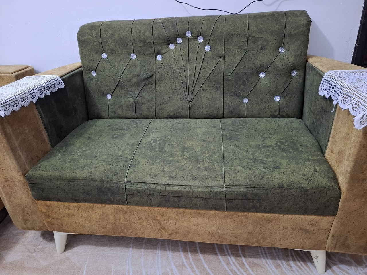 تخم قنفات 10 مقاعد تركي للبيع السعر ٢٠٠ وبي مجال للاستفسار ***********
