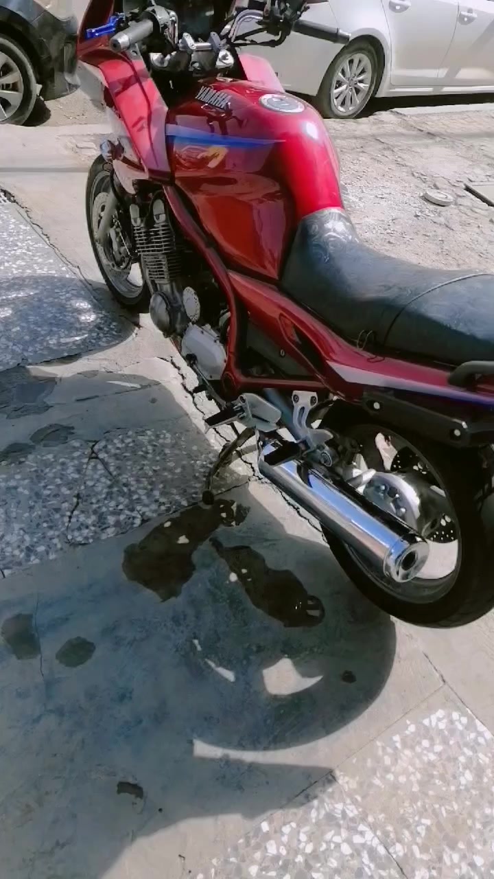 سلام عليكم دراجه احله من الصور مكينه 900 مكاني بغداد السعر 23 بس اوراق ***********
