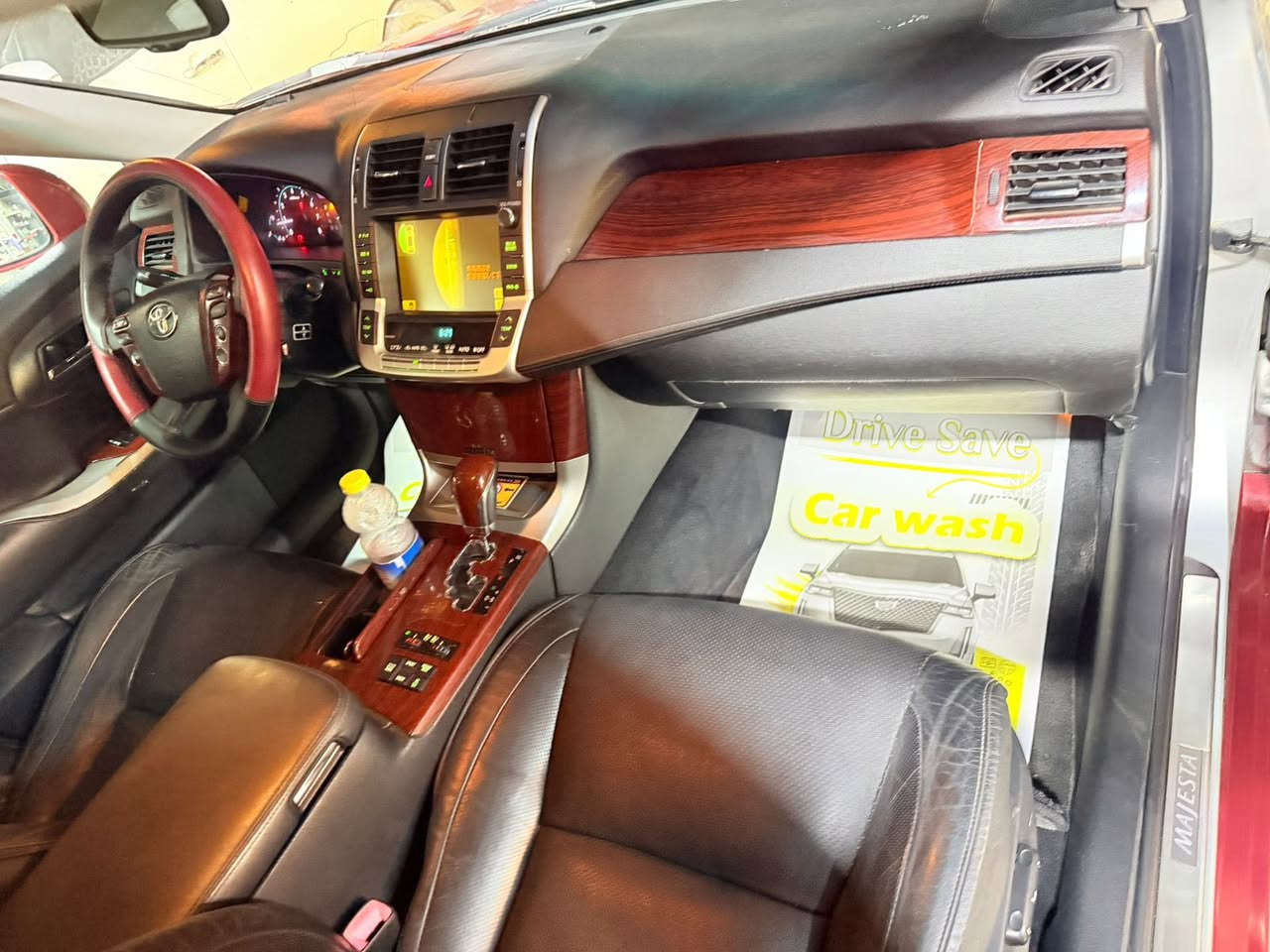 ﷽
السلام عليكم ..  تويوتا  ((   ماجستا.  ))
موديل 2010 سنويه 2028 
ولاشخط فول مواصفات VI
قرار مبايعات
✅  ♕  المواصفات ♕
✅️(بصمه)5 ابواب شفط 
وجنطه يدات لمس
✅عداد الكتروني دبل عينه 
✅  اصل كرستال 
✅  كشنات كهربائي 4
✅  مري اشاير + ترحيب+شفط بلاد  
✅  كامرة خلفية 
✅  نفكيشن خرائط 
✅  تحكم  خلفي كامل بلصوت 
✅   دمام خلفي  
✅مثبت سرعه
✅ غرفة اسود
✅دركه صاج ملكي 
✅ سستم ايرباك
✅ ويل كب بلادي 
✅ حساسات خلفيه 
✅ لدات امامي 
✅  شاشه لمس
✅ استيرن كهربائي
✅ سيديي 6 اقراص
✅. حافظة نضارات 
 وبعد بيهه مواصفات ماذكرهن 😍
الون احمر  )

العنوان : ألنجف ألا  
***********
