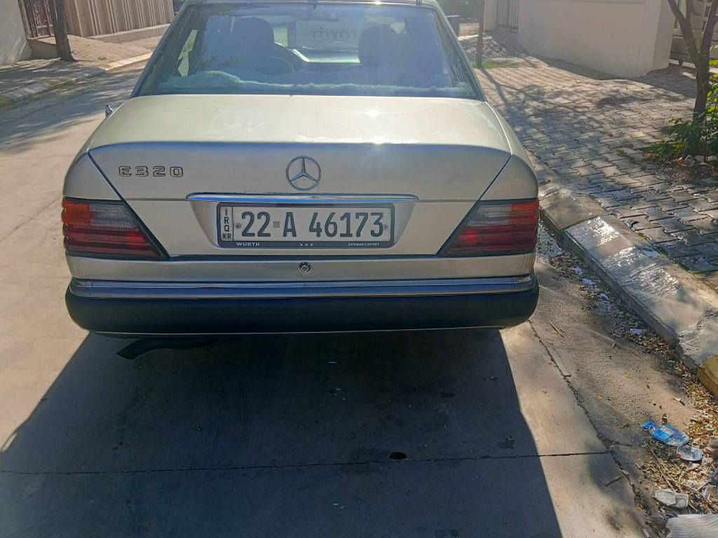 مارسيدس دب موديل ٩٣ كير محرك بطه 3000 مجاول جديد كسر حاويه صدر امامي خلفي قبل شهر شديته تخم تاير جديد باتري، جديد جام كهرباء سياره سلايت كهربائيات كله جديد او شغال رقم اربيل  بأسمنه سياره ما تصرف عليه ولا دينار  للاستفسار اتصل على  ‏‪***********‬‏ كركوك, العراق
