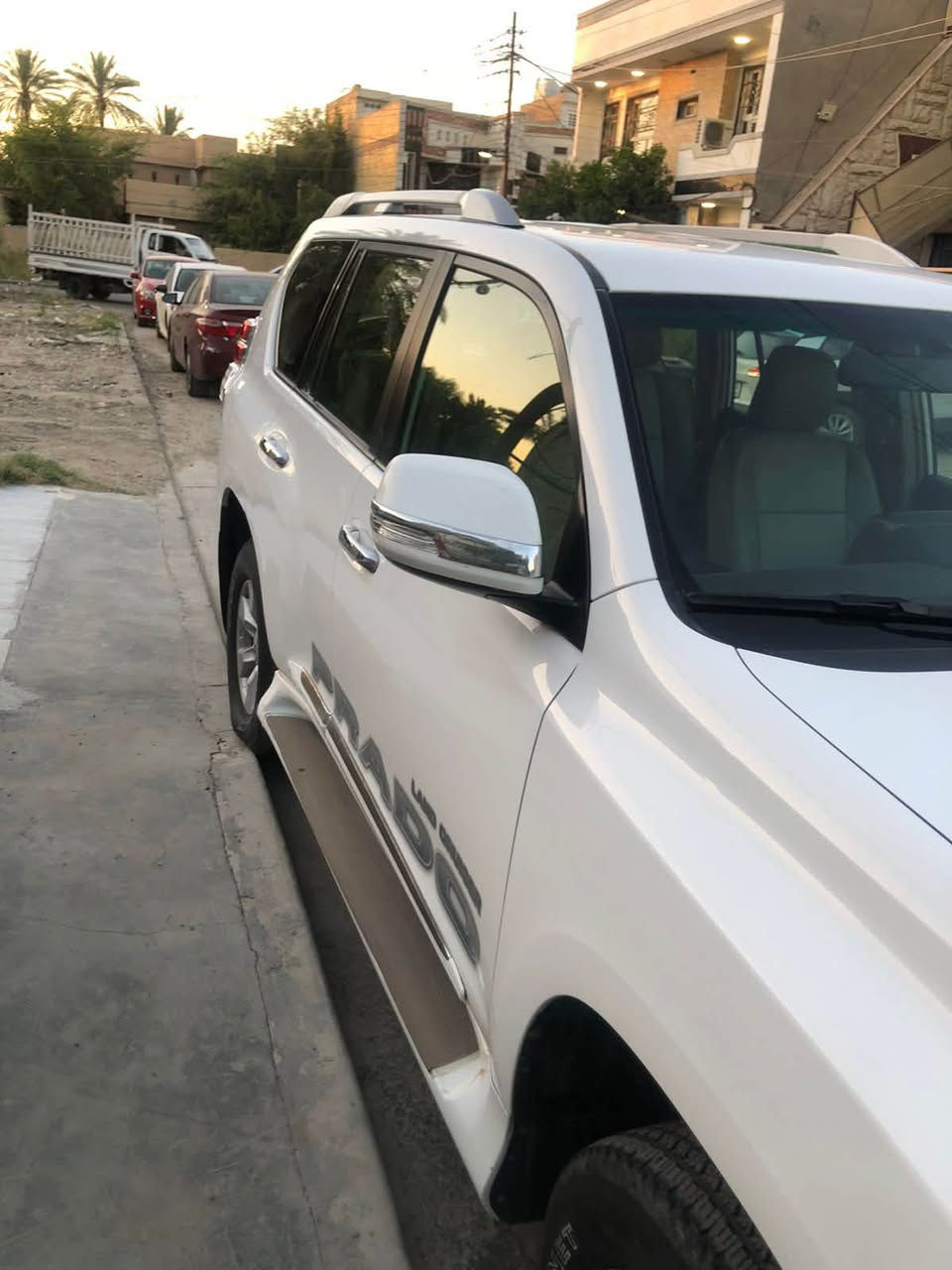 برادو موديل ٢٠١٢ اللون ابيض
رقم اربيل باسمي 
سعودي TX
مكفوله بدون ضربه او خدش او صبغ 
سياره جاهزه بدون اي نقص 
مال بيت استعمال قليل جدا 
ماشيه  ١٢٢ الف كيلو متر 
طقم تاير جديد 
السعر ٢٥ الف دولار 
مكان السياره بغداد .. الخضراء 
***********  واتساب
