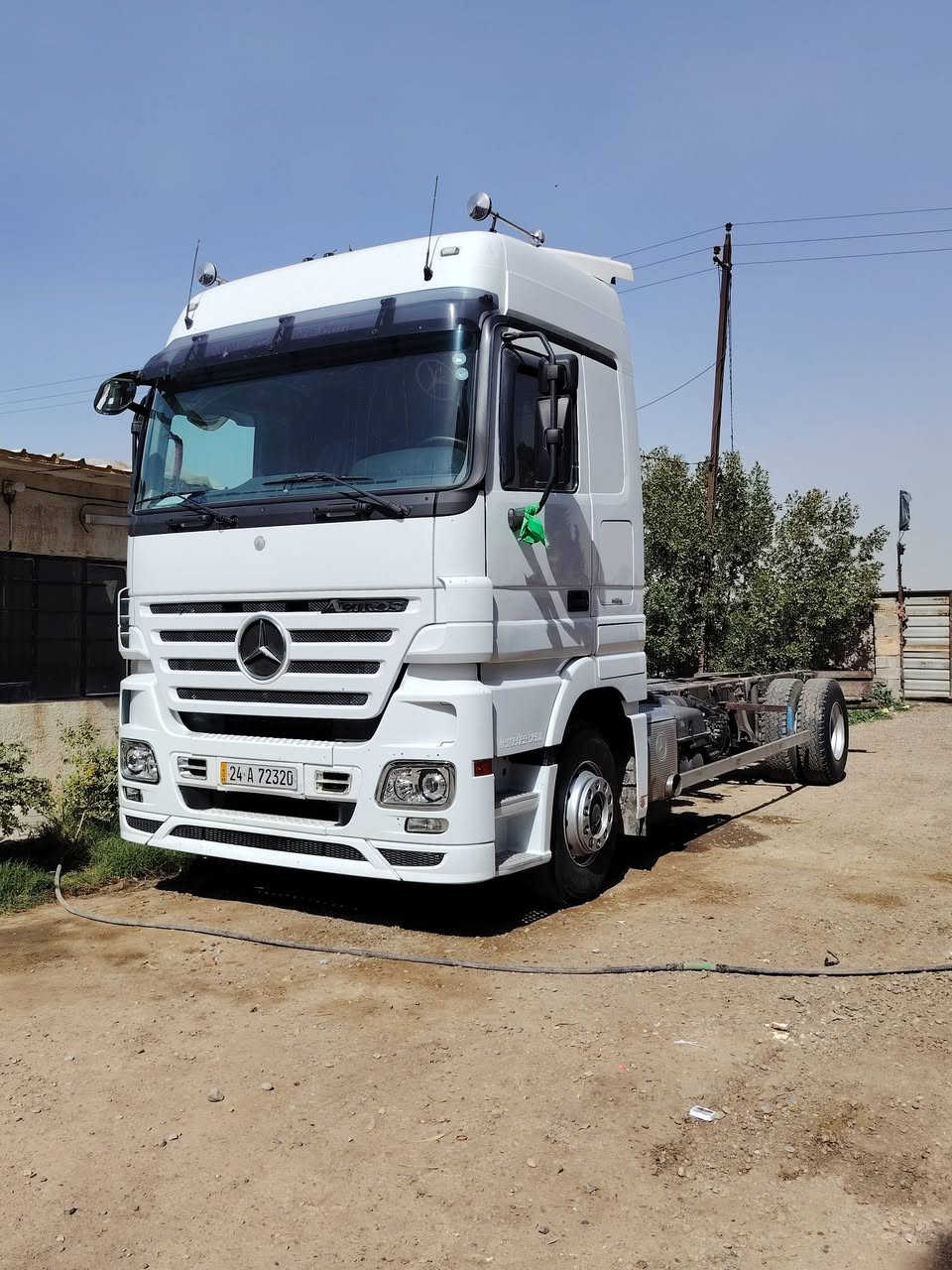 السلام عليكم اكتروز للبيع مديل 2007 تبريد كامراه حساس فول موصفات تك طويله رقم دهوك سنوية جديد 31.    ***********  مكان بغداد للاستفسار
