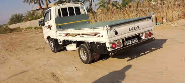 السلام عليكم سياره كيا فحل للبيع موديل 23 للبيع مكفوله كفاله عامه سعرها 178 رقمها بغداد انكليزي . ‏‪***********‬‏
