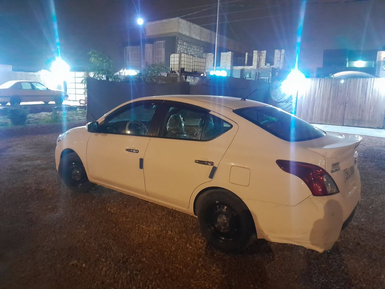 سني 2025 اربيل اخت الزيرو ماشية 14
الوكالة بأسمي 
السيارة كلش جديدة
مواصفات..
شاشة أبل كار بلي..كاميرا..حساس خلفي..سبايدر..دبل ايرباك..جام 4 أوتو..تبريد قطعتين..كشن جك..تحكم ستيرن ..اشاير بالمري والمري كهرباء..يدات نيكل..بلوجكتر أصلي..ويل اسود حجم 15  مكاني بغداد السعر   130وبيه مجال   بيع فقط ***********
