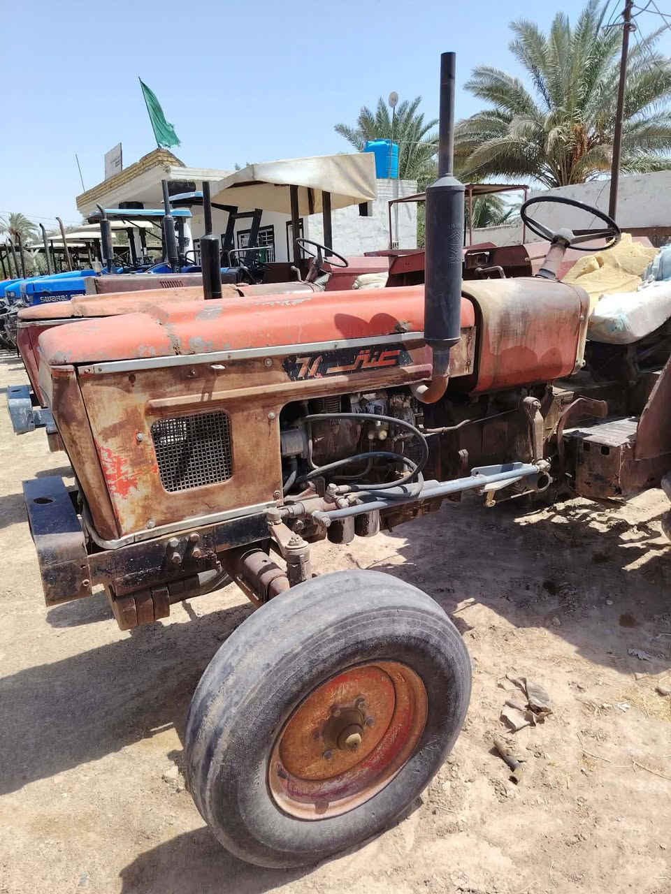 عنتر للبيع كفاله عامه موديل 86 جاهزه للعمل   المكان الحمزة الغربي ‏‪***********‬‏
