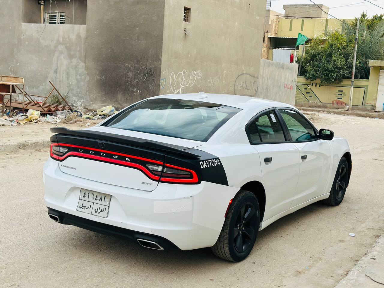 السلام عليكم جارجر 2016 SXT  اصل رقم اربيل تحويل ثاني يوم  وارد امريكي دخول كلين تايتل بيه صبغ ربع جاملغ خلفي شواصي لغود ايرباك مكفول   محرك 6 سلندر 3600 تو ويل بصمه تشيغل بصمه ابواب شاشه كبيره كامره دواره تحكم ستيرن 4تجهات سياره جديده وجاهزه ماشيه 165 مكاني الحله السعر 185 وبيه مجال للشراي للاستفسار ***********
