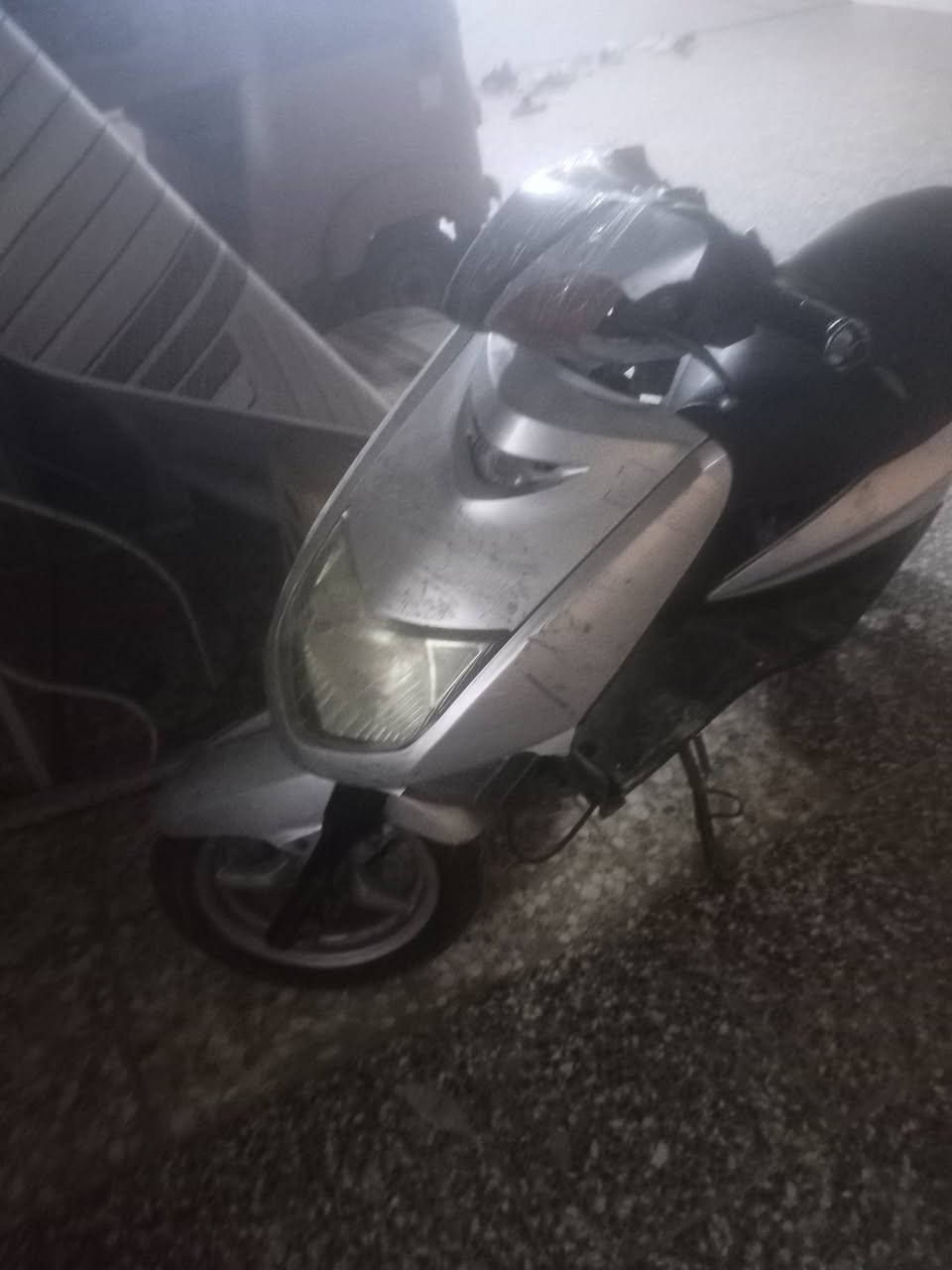 السلام عليكم عندي دراجه سكنس نثيه ياباني 110 الدراجه ابيع كوم حديد الدراجه كاطعه نار فقط. الدراجه نصبه حلوه مالتهه وكامله اريد 200 وبيه مجال حك الجيه مكان بغداد البلديات والشراي ايراسل خاص ويدلل الرقم ***********
