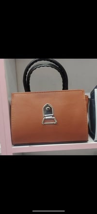 اكسسوارات • للبيع